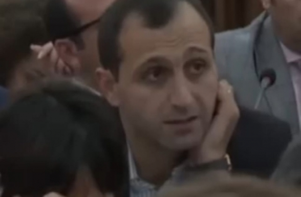 Аршак Саркисян: «Как так вышло, что деньги на вывоз мусора потратили на 100%, а мусор остался на улицах?» (видео)